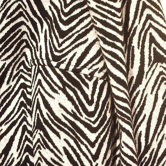 Charter Club Zebra Print Blazer Jacket – Size Medium - Picture 3 of 7
